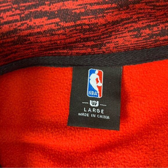 NBA Official Chicago Bulls Full Zip Warm Up Track Jacket Fleece Lined Size L - Picture 2 of 9